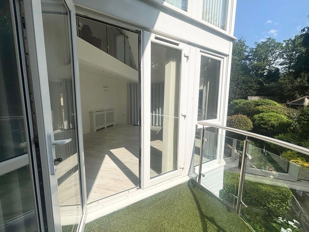 Additional image 34 of 3 bed flat for saleOld Teignmouth Road, Dawlish, Devon EX7