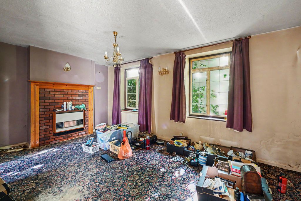 Property photo 3 of 12 Photo 5