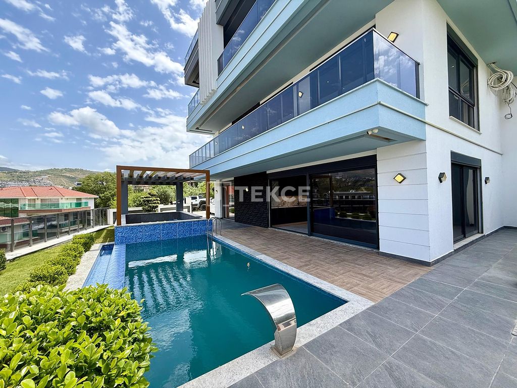 Property photo 2 of 42
