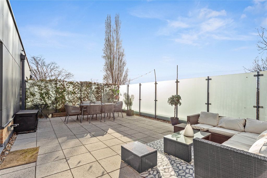 Property photo 2 of 10 Picture No. 04