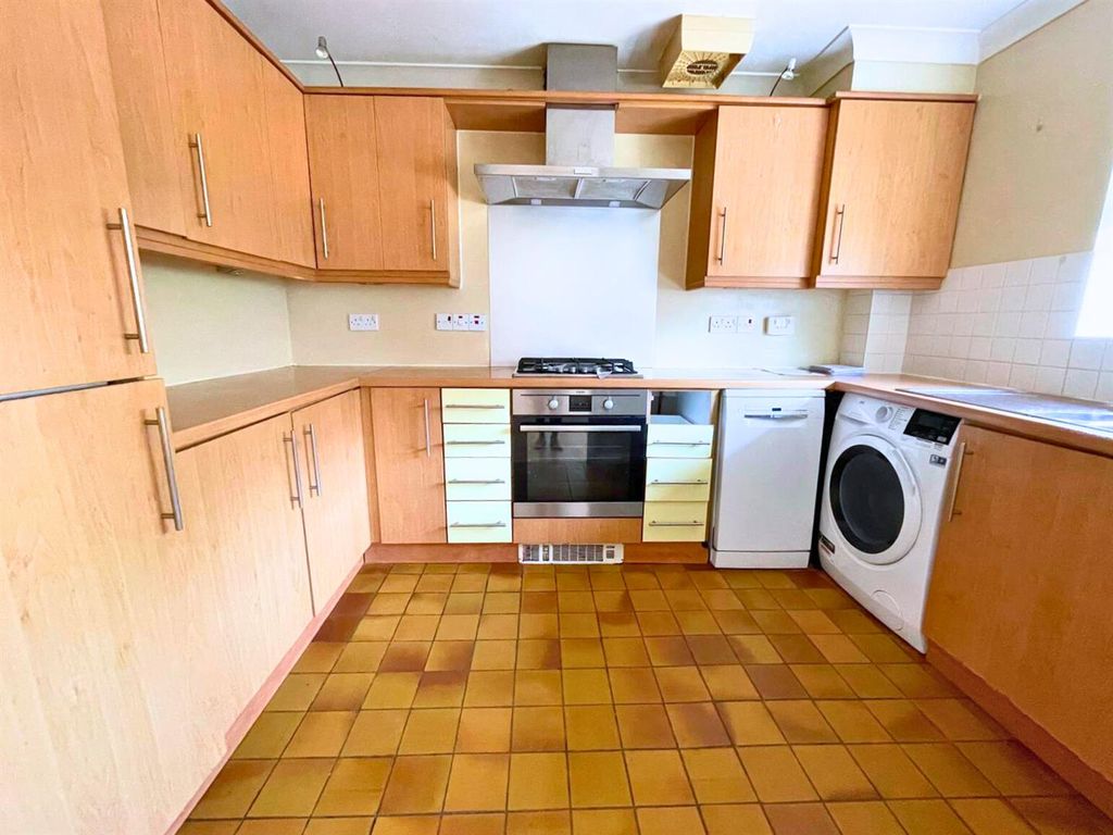 Property photo 2 of 8 Whatsapp Image 2025-05-13 At 16.52.09_B3Bed138 - E
