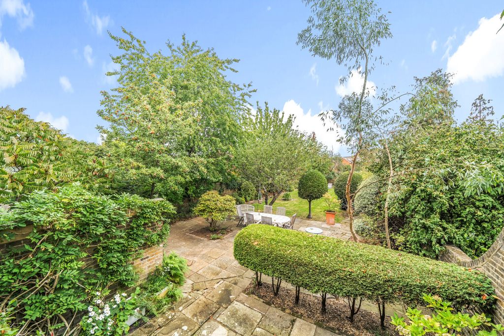 Property photo 3 of 16 1348112-23-68c167...