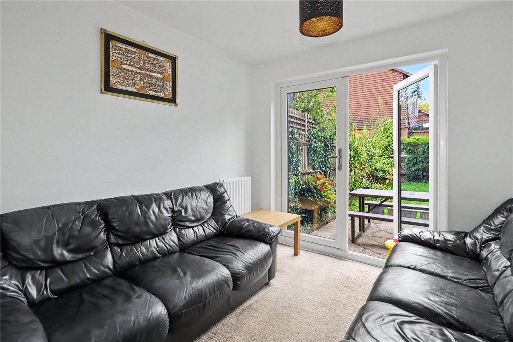 Property photo 3 of 18 Picture No. 11
