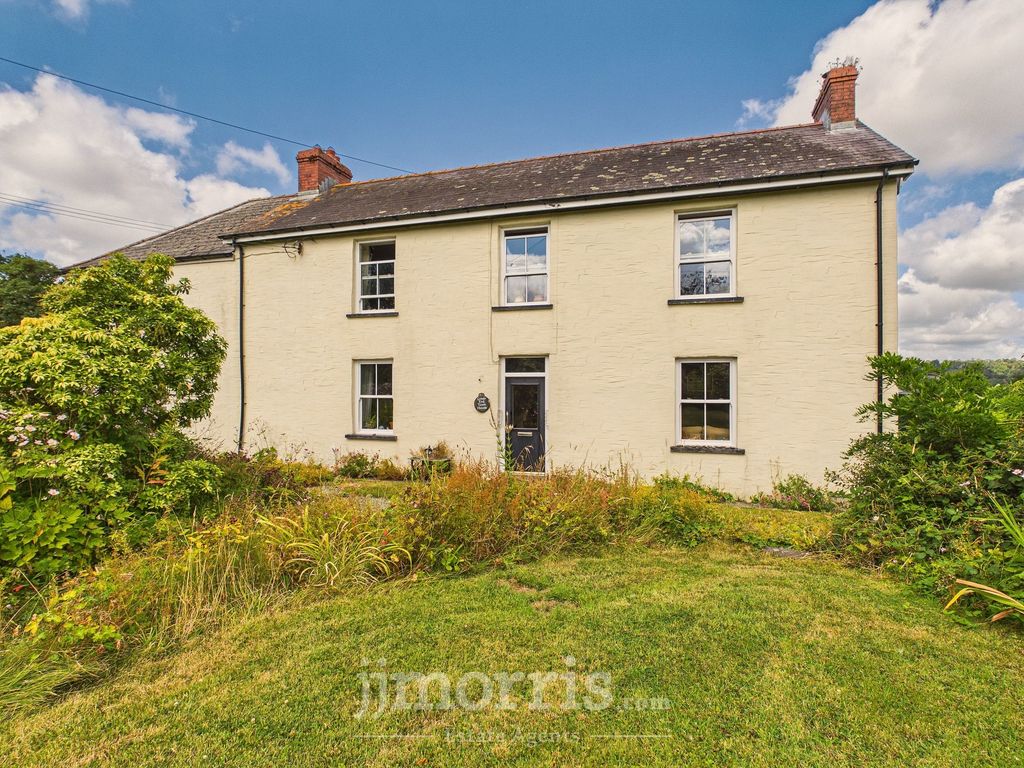 Property photo 1 of 25