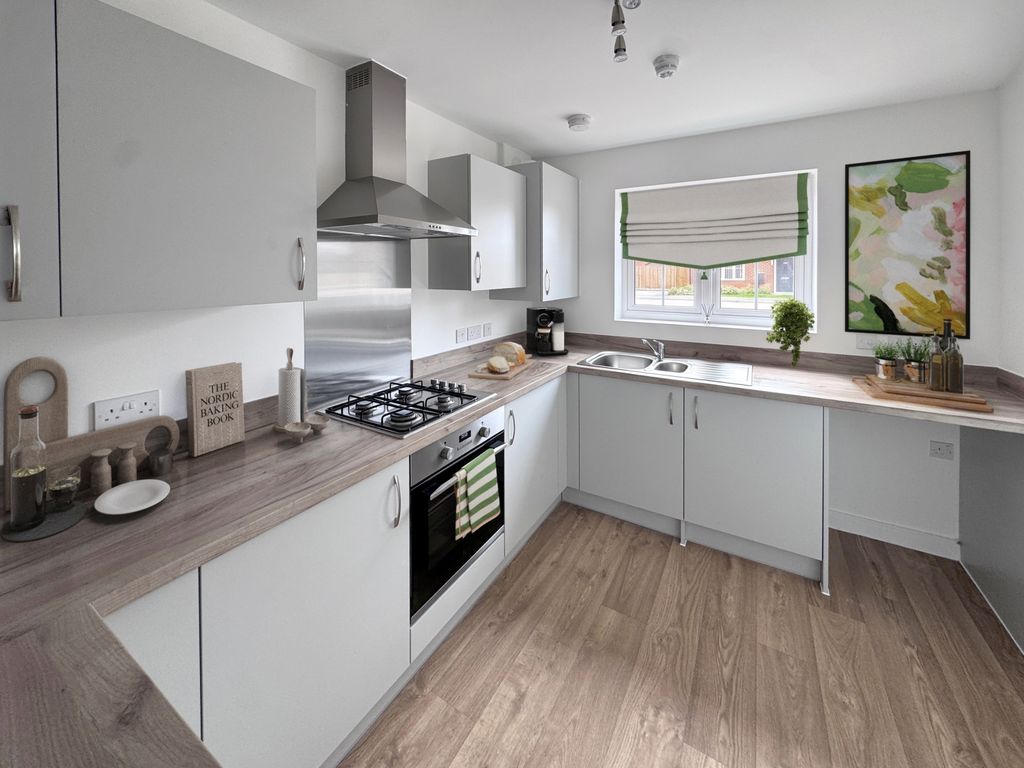 Property photo 3 of 17 Kitchen