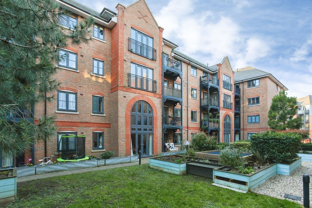 Property photo 1 of 16 Pbox-Img.Jpg