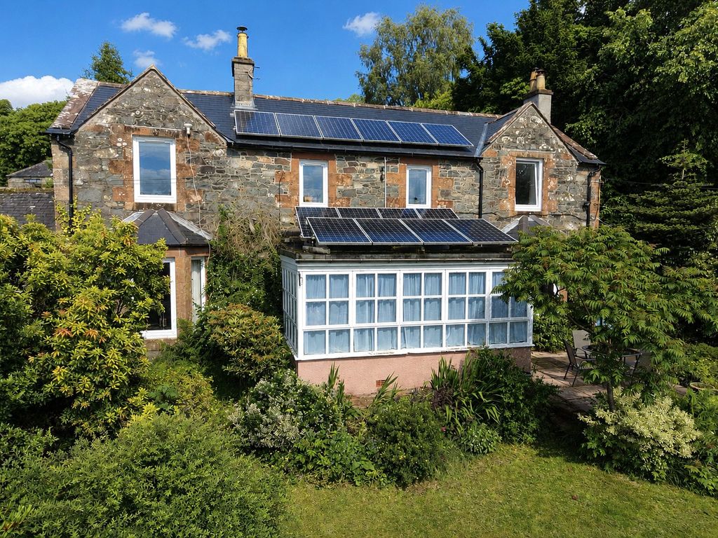 Property photo 2 of 28 Picture No. 26