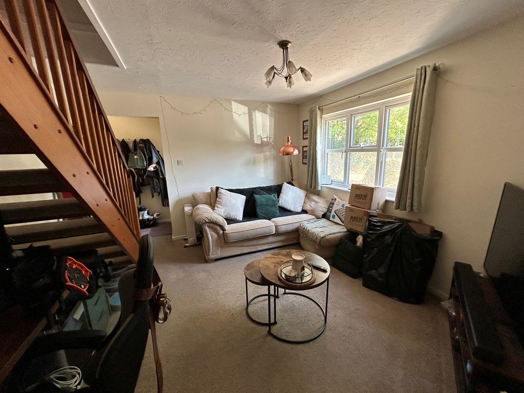 Property photo 2 of 6