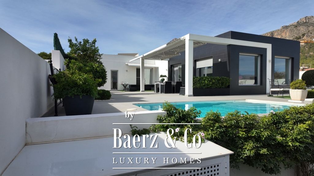 Property photo 2 of 24