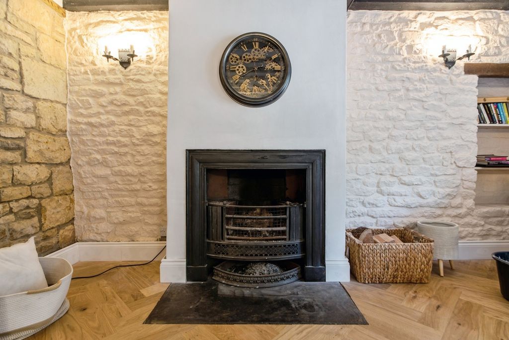 Property photo 3 of 16 Pbox-Img.Jpg