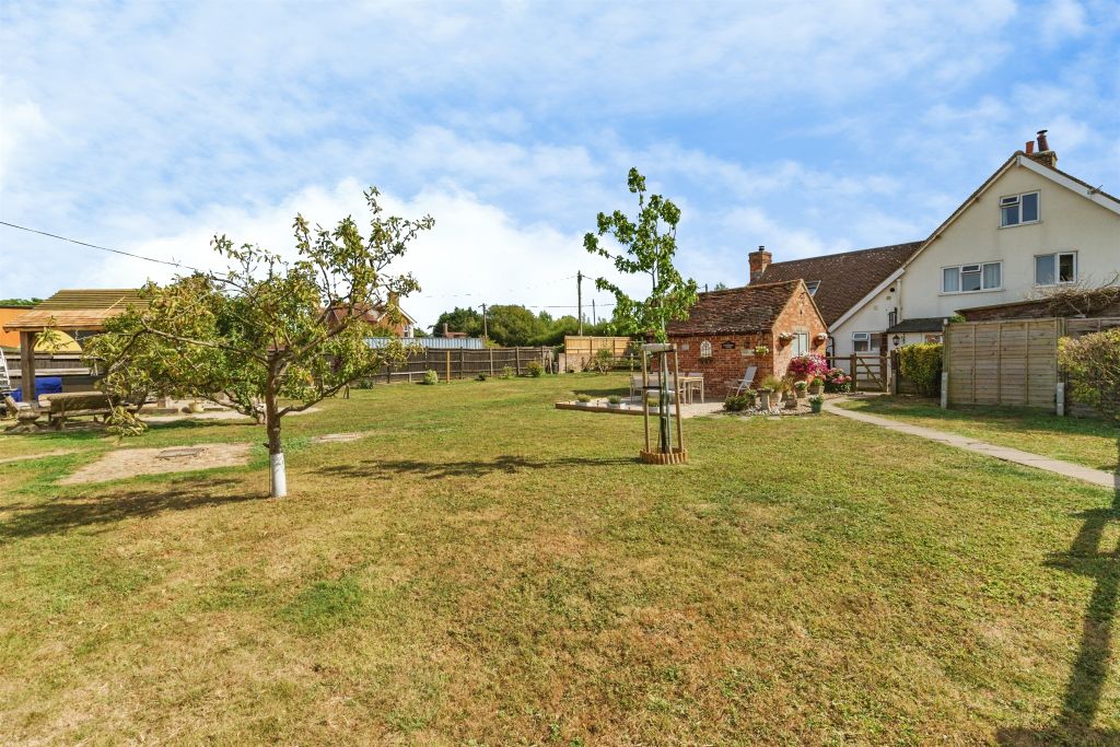 Property photo 1 of 21