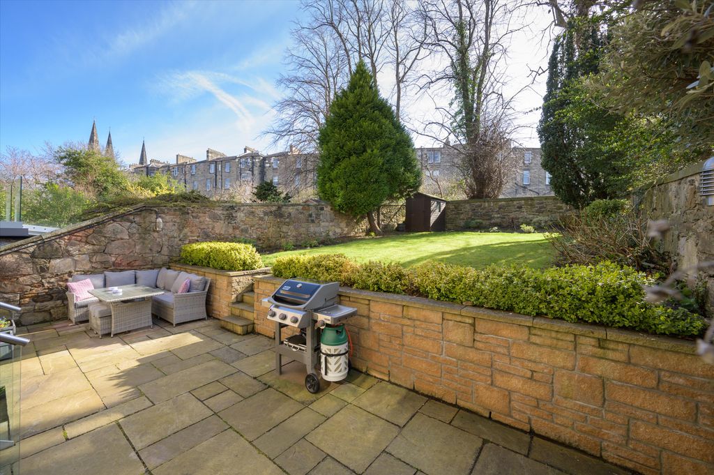Additional image 30 of 4 bed flat for saleGlencairn Crescent, Edinburgh EH12