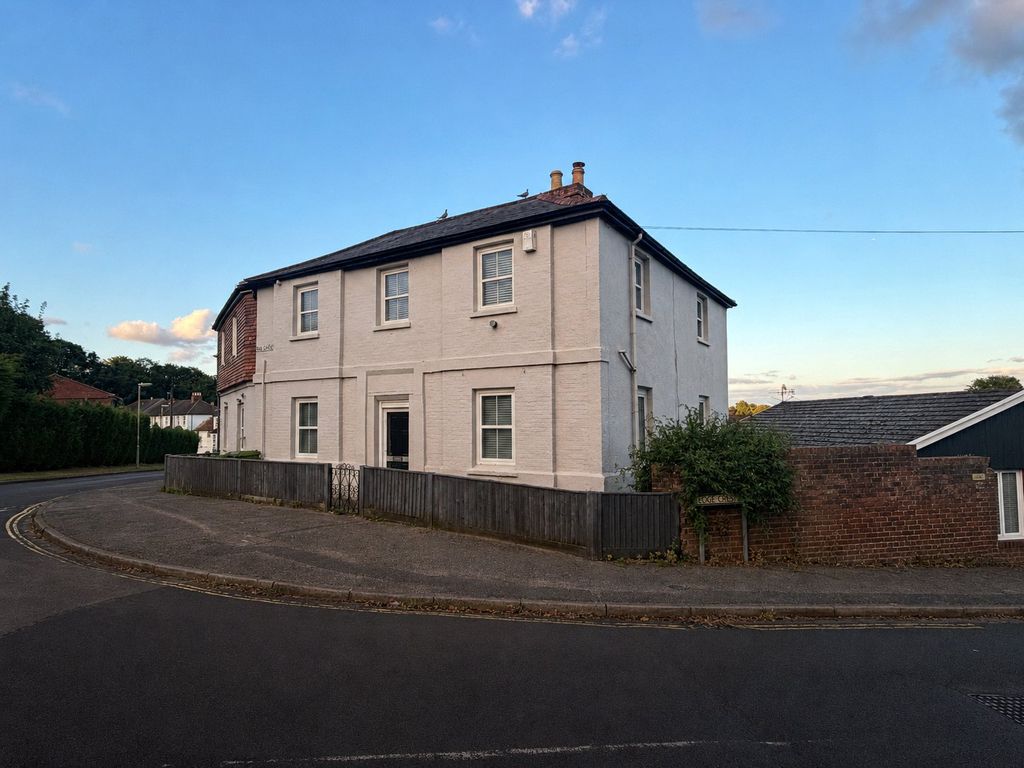 Property photo 1 of 17 Picture No. 25