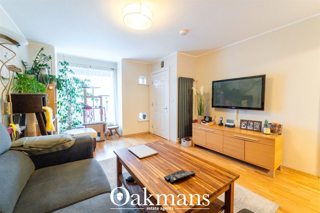 Property photo 3 of 33 Picture No. 05