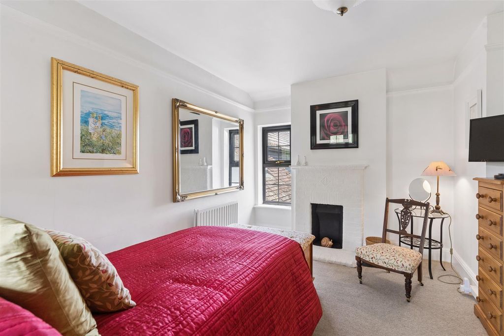 Additional image 27 of 6 bed detached house for saleHigh Road, Soulbury, Buckinghamshire LU7