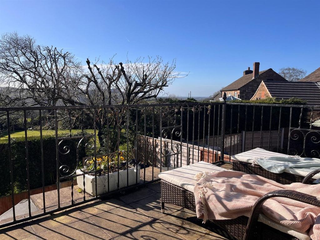 Property photo 3 of 28