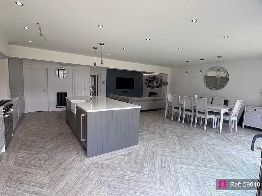 Property photo 3 of 24