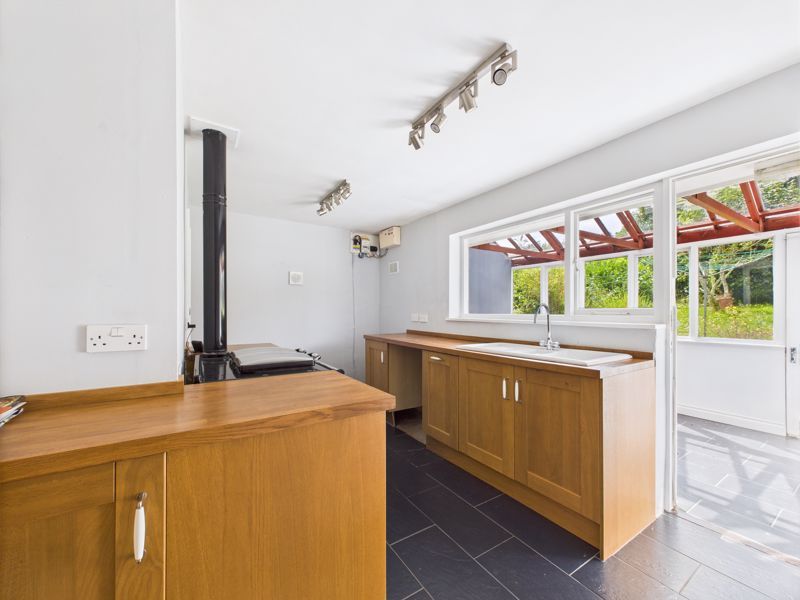 Property photo 2 of 13 Kitchen