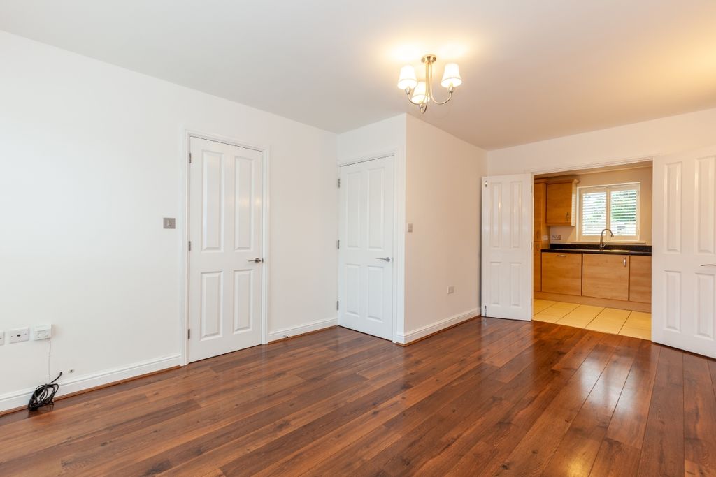 Property photo 3 of 9 173531