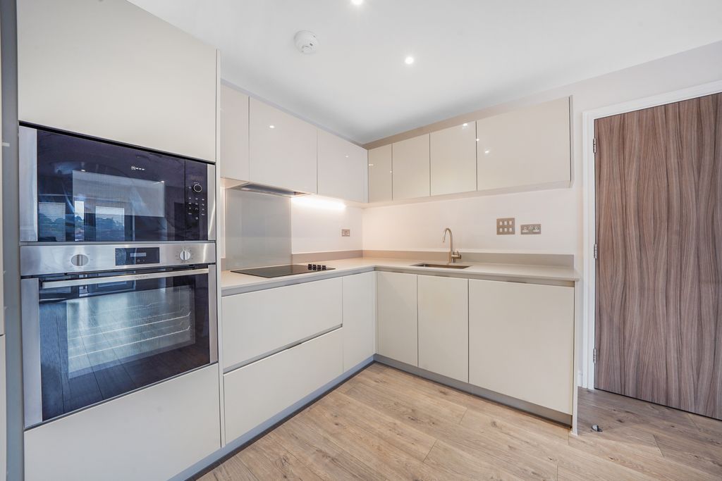 Property photo 3 of 15 Photo 2