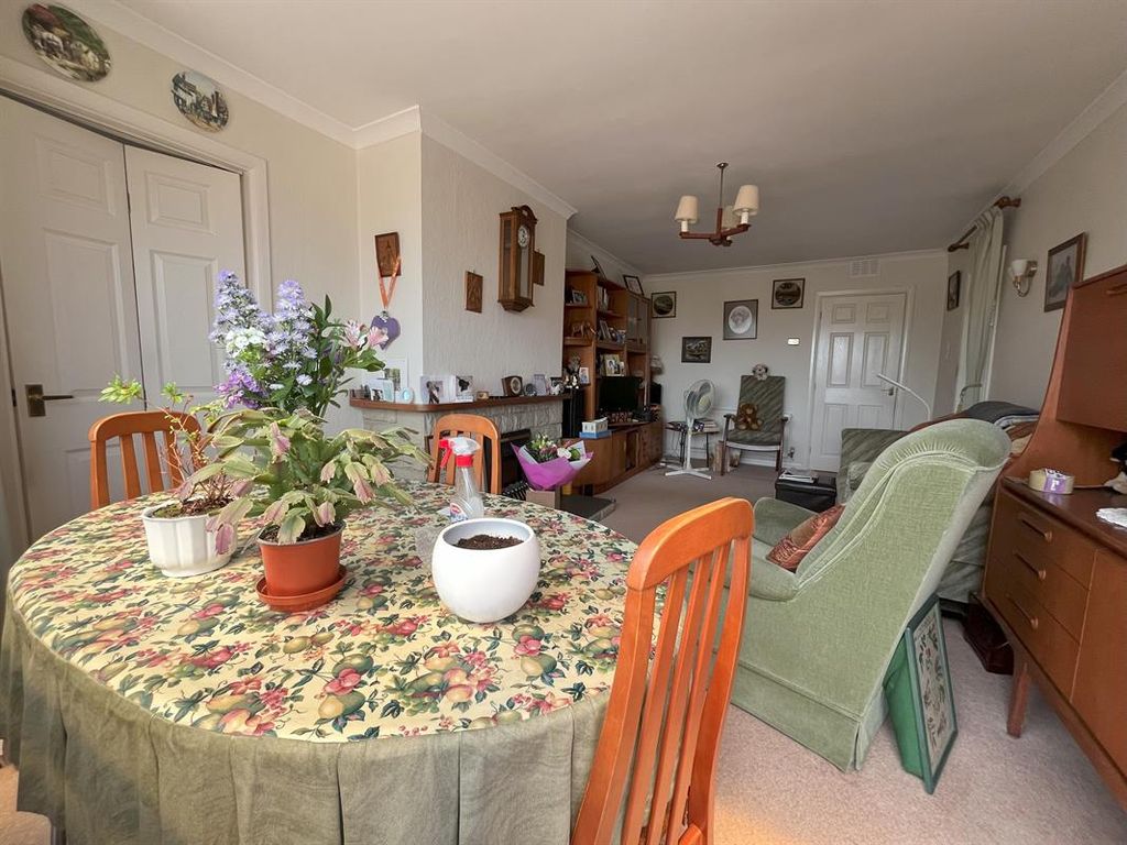 Property photo 3 of 14 Photo