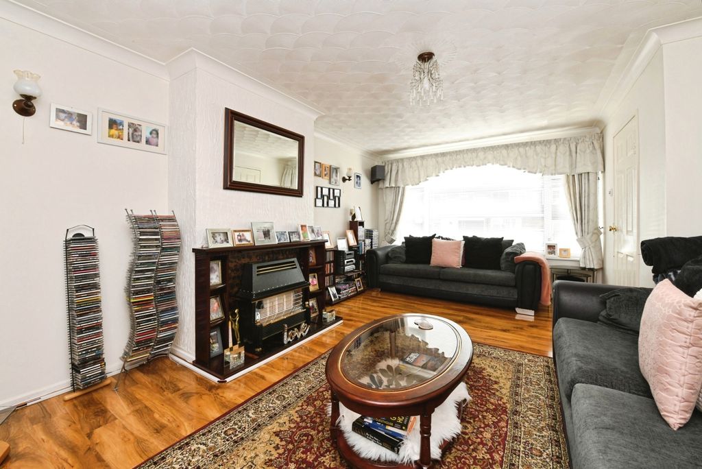 Property photo 3 of 18 Photo