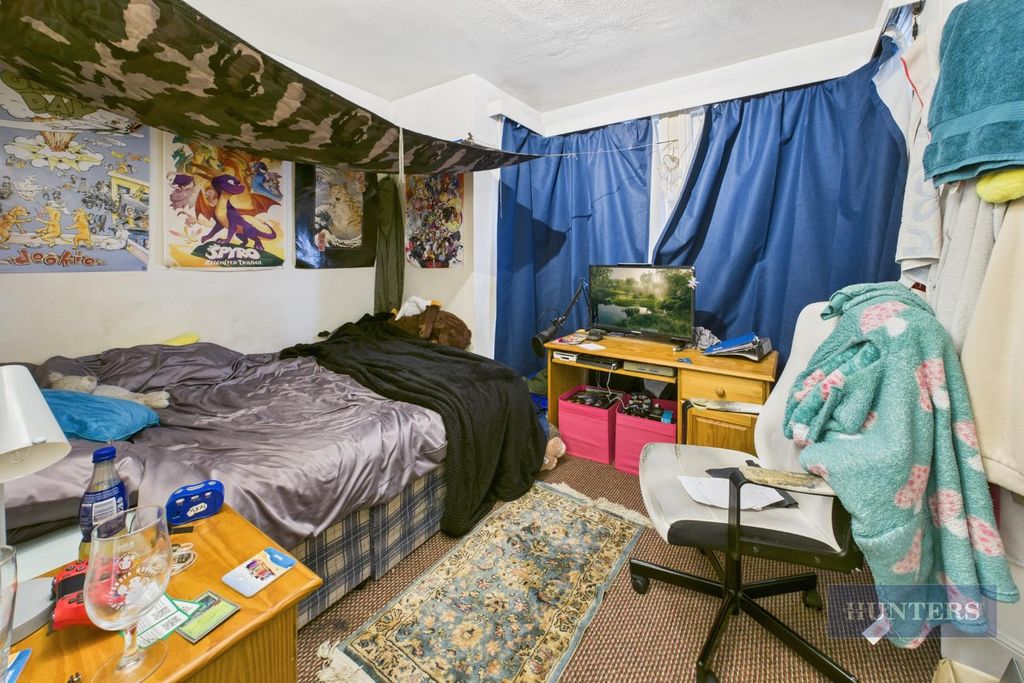 Property photo 2 of 9 Cam05152G0-Pr0300-Still012.Jpg