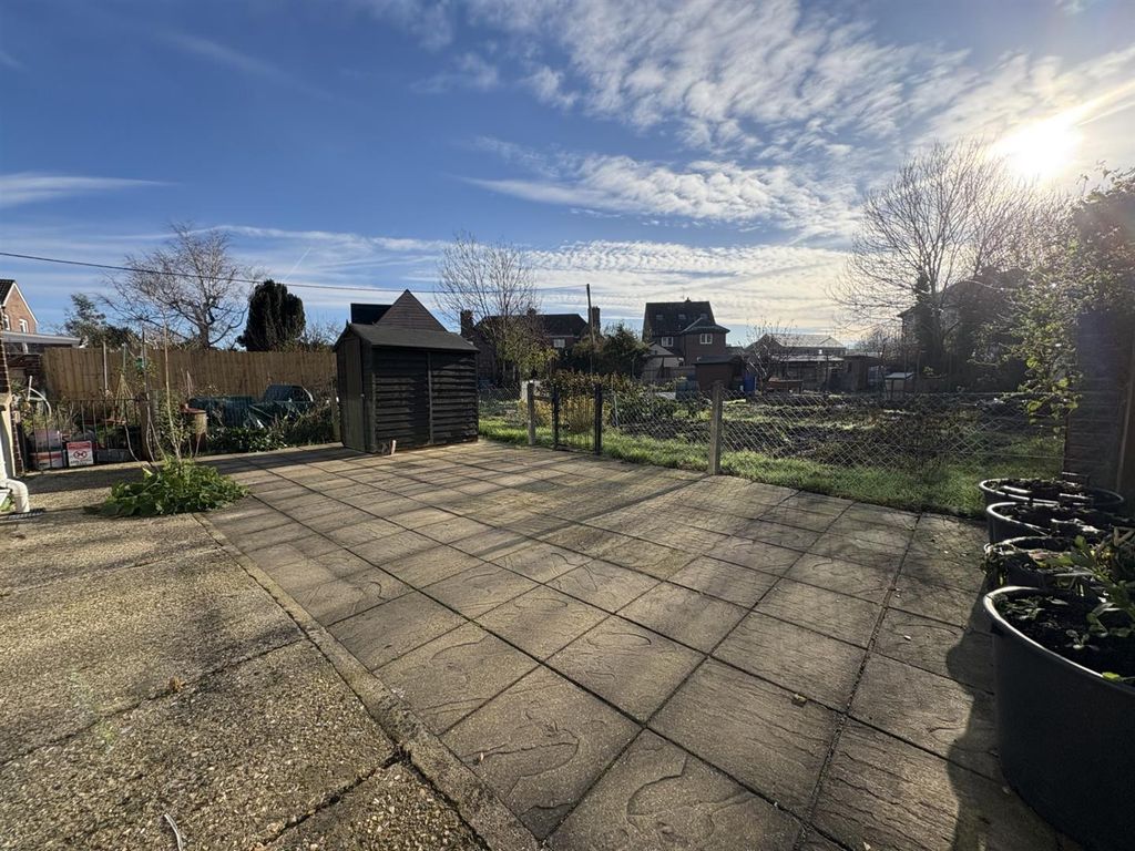 Property photo 3 of 11 Rear