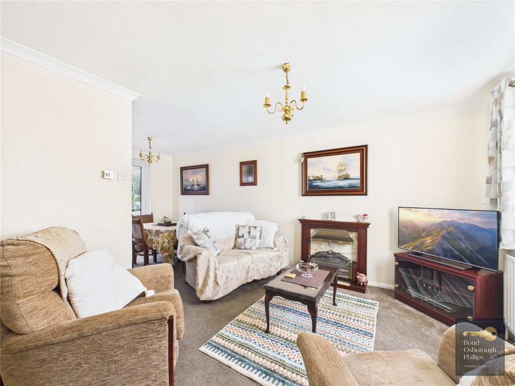 Property photo 3 of 19 Picture No. 05