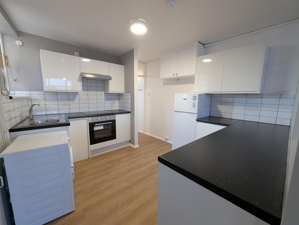 Property photo 1 of 6 Pxl_20251112_155132518.Jpg