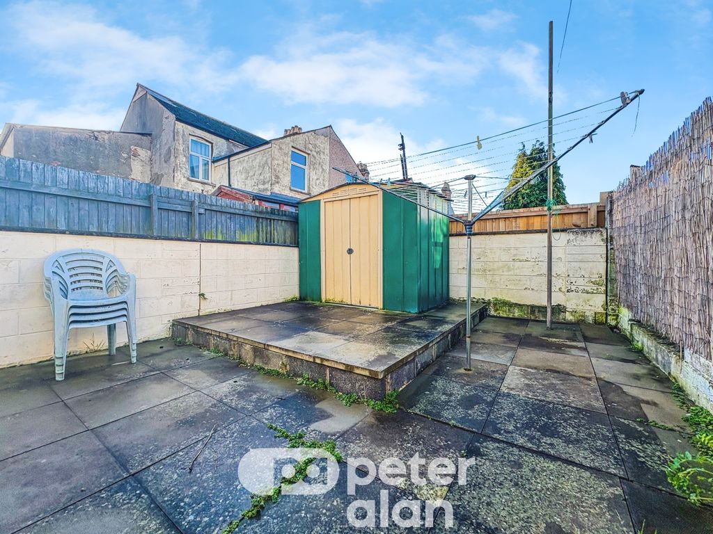 Property photo 2 of 25 Garden