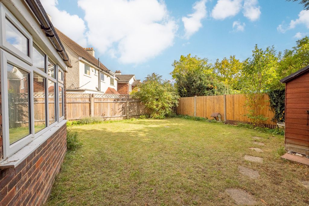 Property photo 3 of 17 Garden