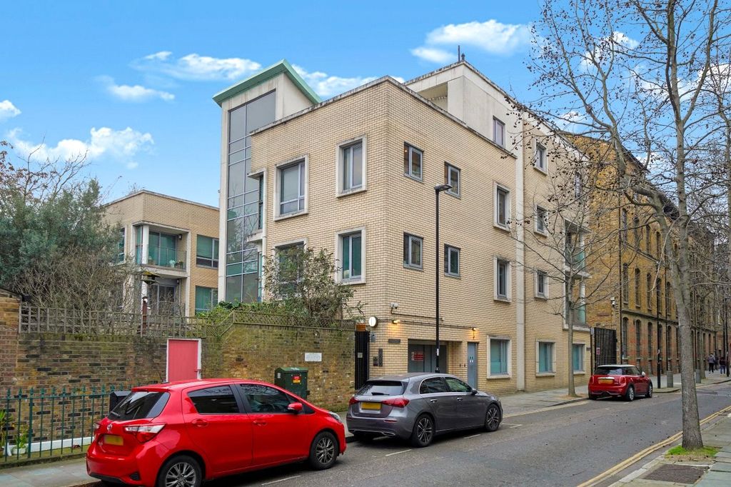 Property photo 1 of 16 Picture No. 03