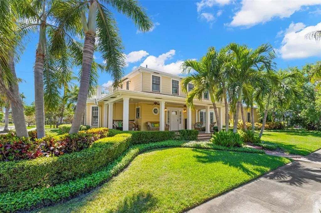 Property photo 1 of 20