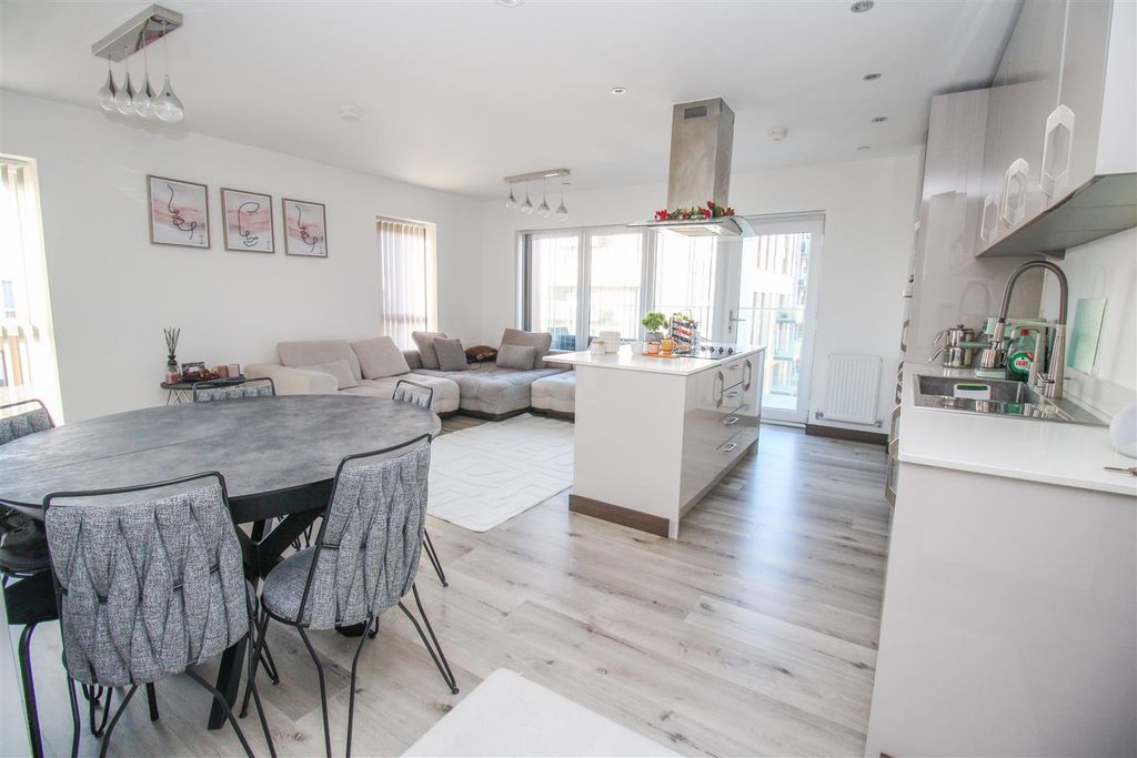 Property photo 2 of 9 Img_7939.Jpg