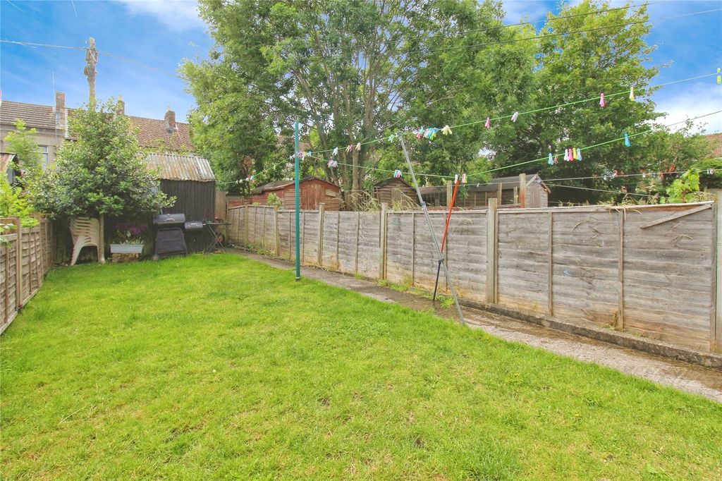 Property photo 2 of 13 Picture No. 03