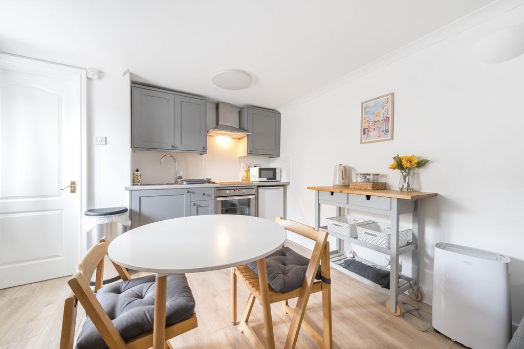 Property photo 2 of 6 1164421 (4)