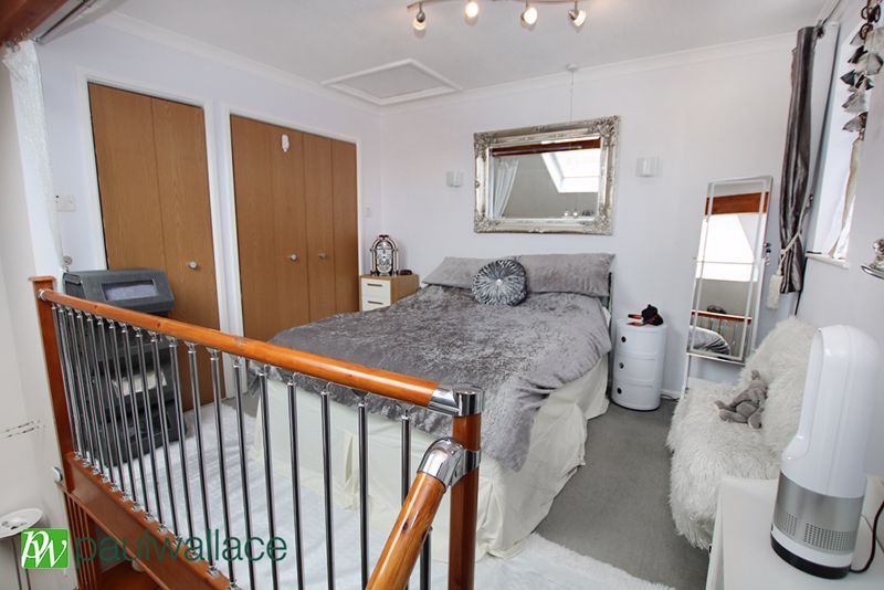 Property photo 3 of 9 Bedroom