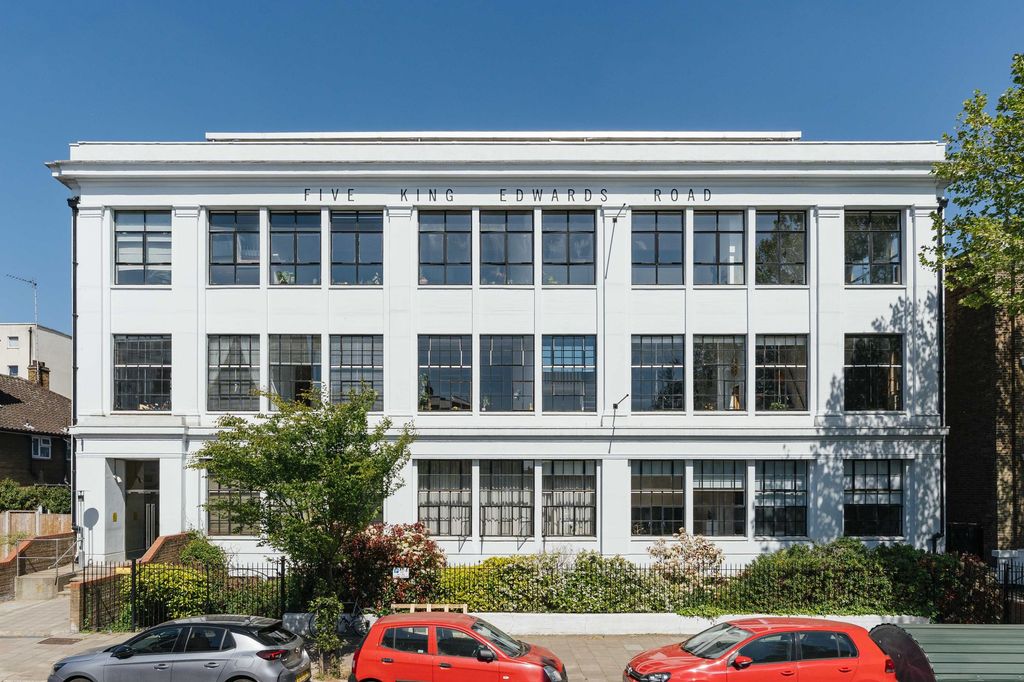 Property photo 2 of 15