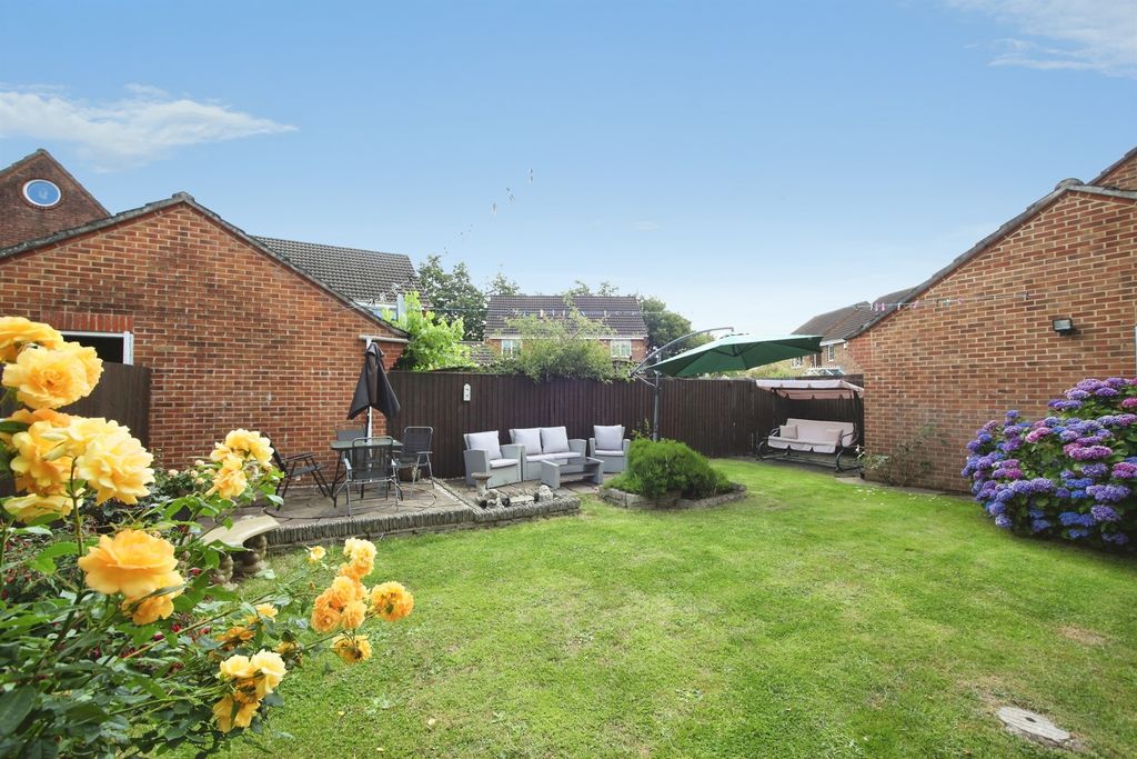 Property photo 3 of 24