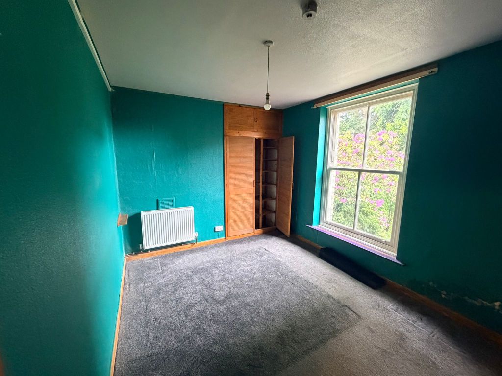 Property photo 3 of 6