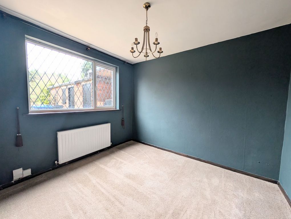 Property photo 3 of 12 Dining Room