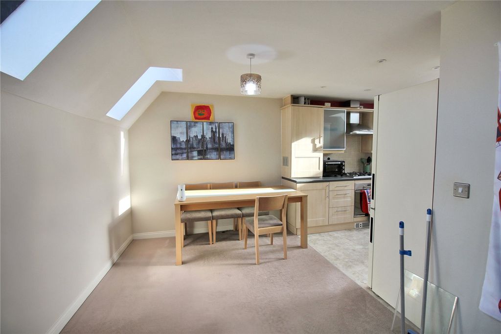 Property photo 3 of 9 Picture No. 10