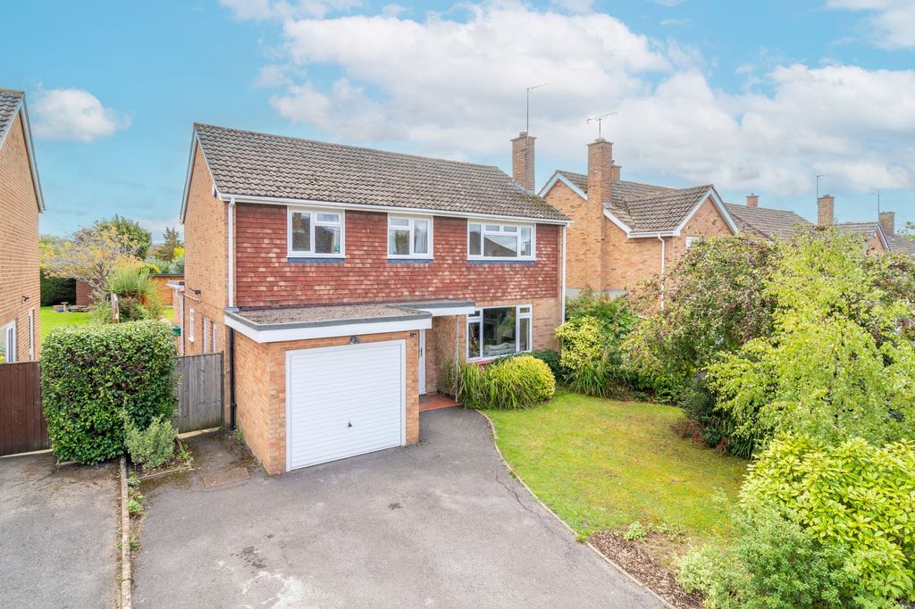 Property photo 1 of 18
