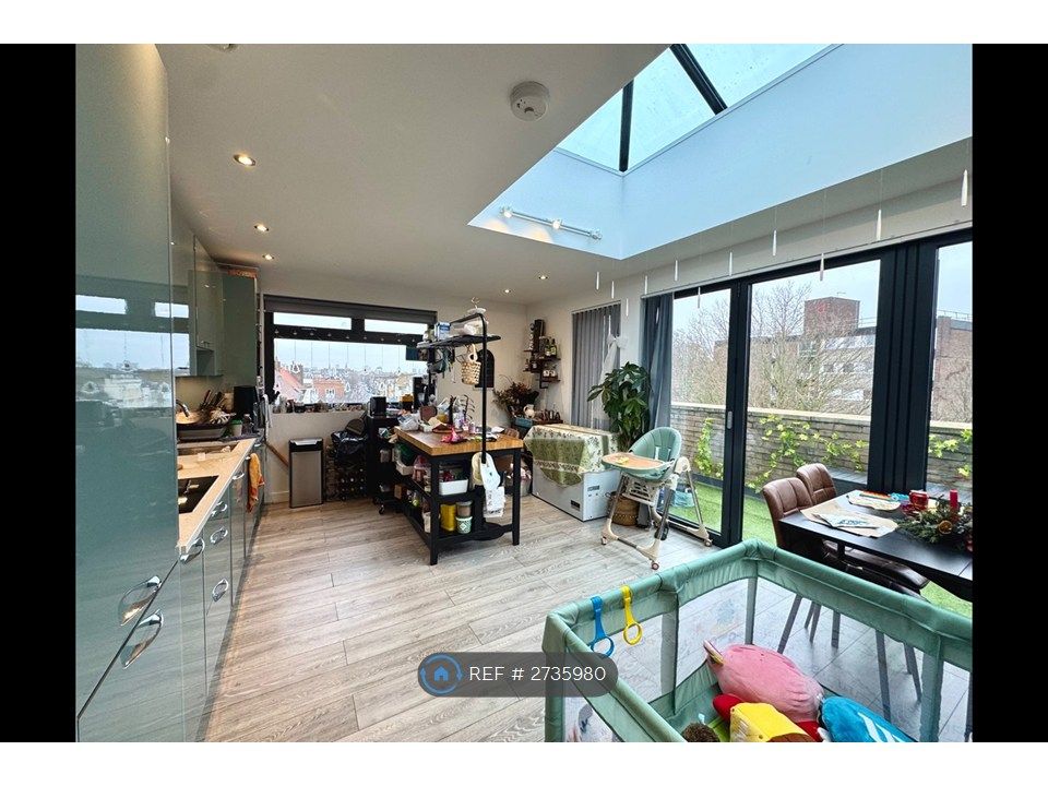 Property photo 3 of 16 Abundant South Facing Light