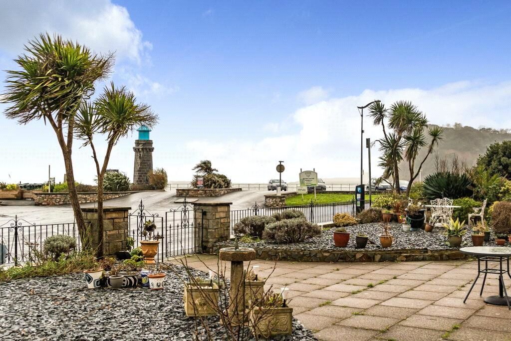 Property photo 3 of 15 Front Patio