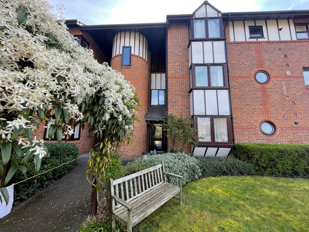 Property photo 2 of 12