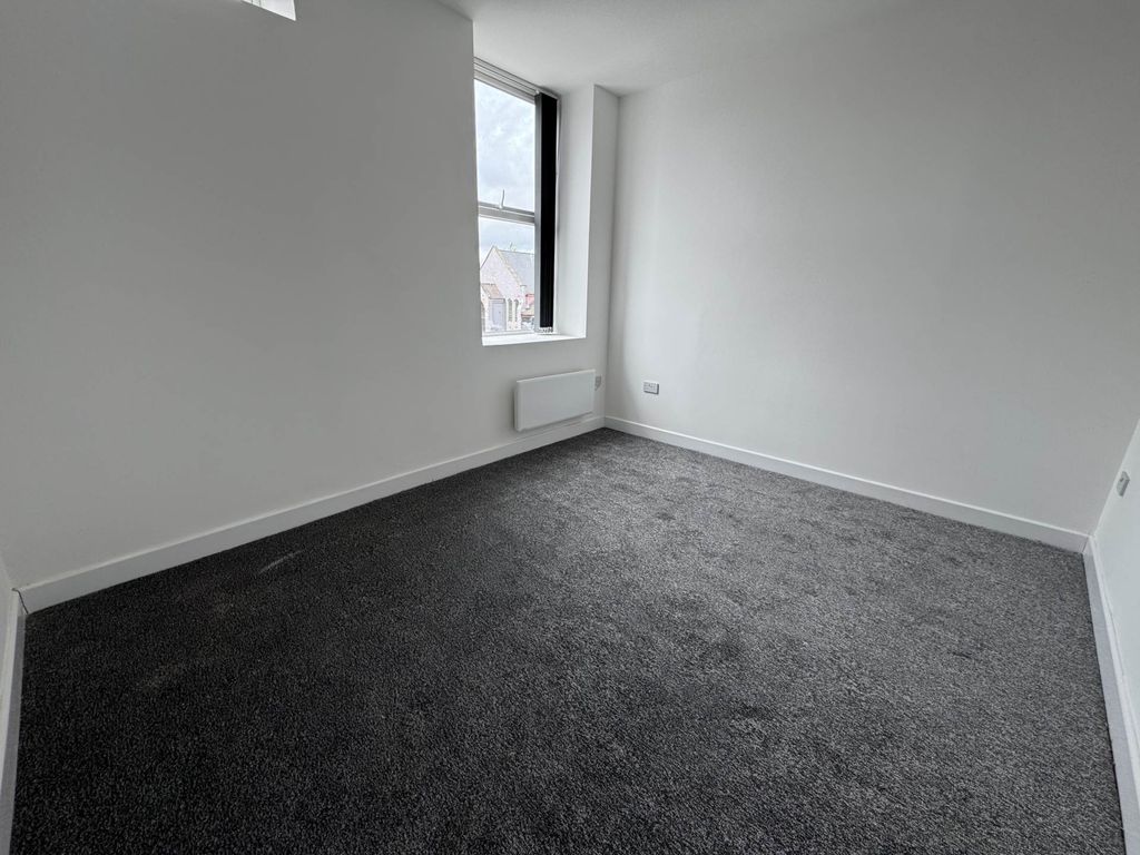 Property photo 1 of 4