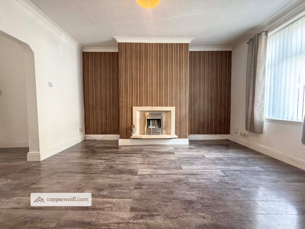 Property photo 2 of 25