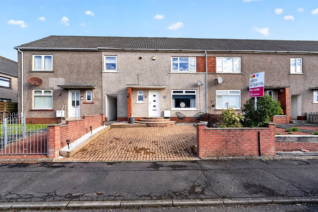 Property photo 1 of 16